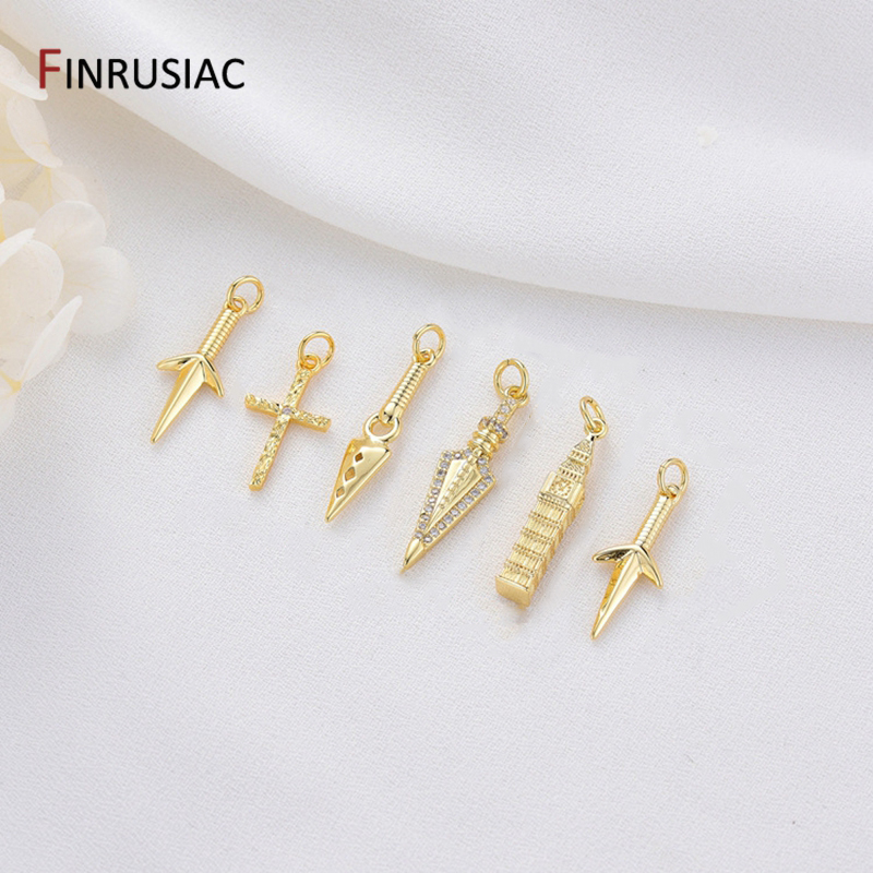 Jewelry Making In London - قلادات على شكل صليب/معمار لندن مطلية