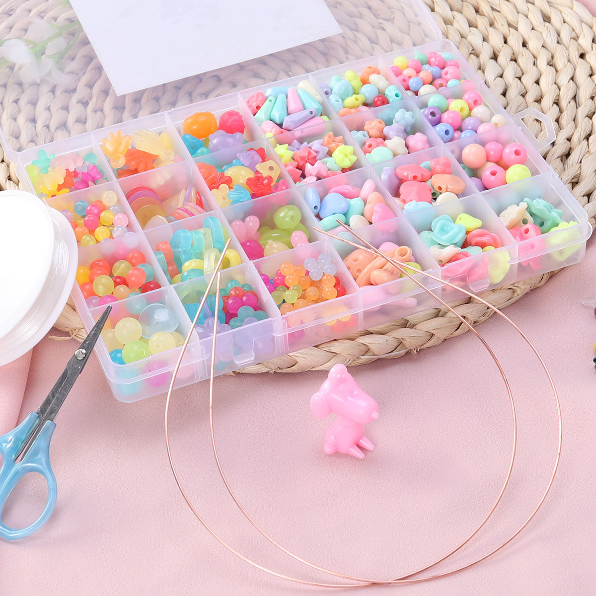 مجموعة خرز DIY مكونة من 520 قط - مراجعة Jewelry Making Kit For Kids وسعره