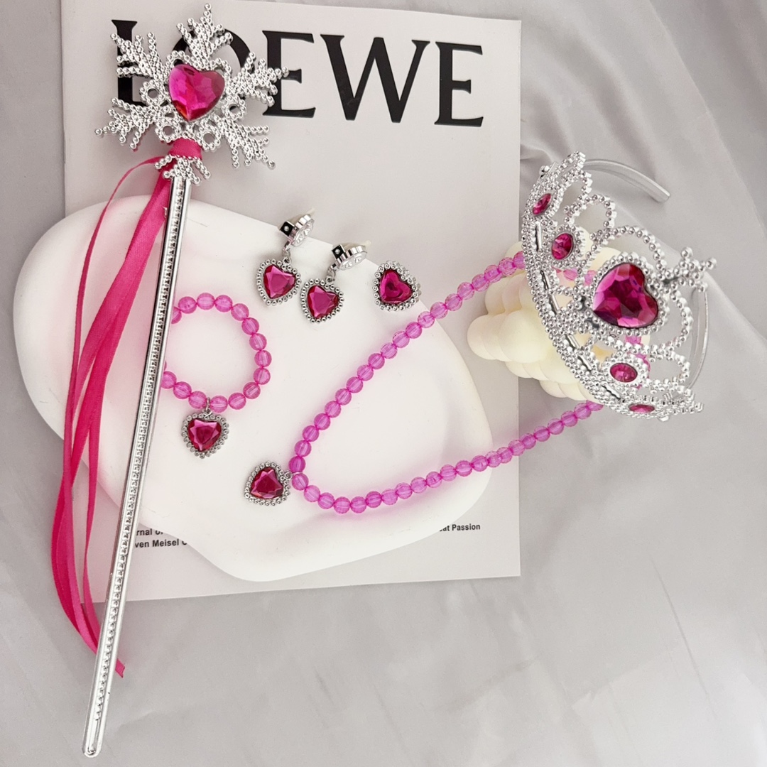 طقم قلادة للفتيات على شكل تاج  - مراجعة Jewelry Making For Kids وسعره